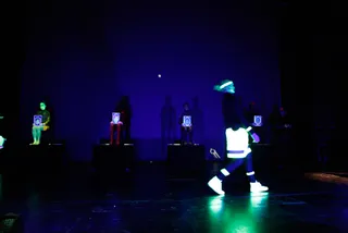 PARALLEL UNIVERSE — Foto 19